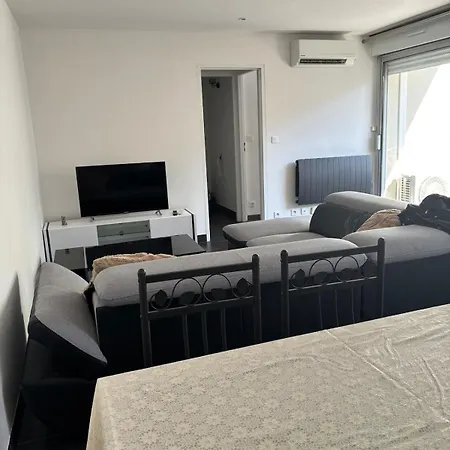 Apartamento T2 Bien Place Avec Clim Et Exterieur